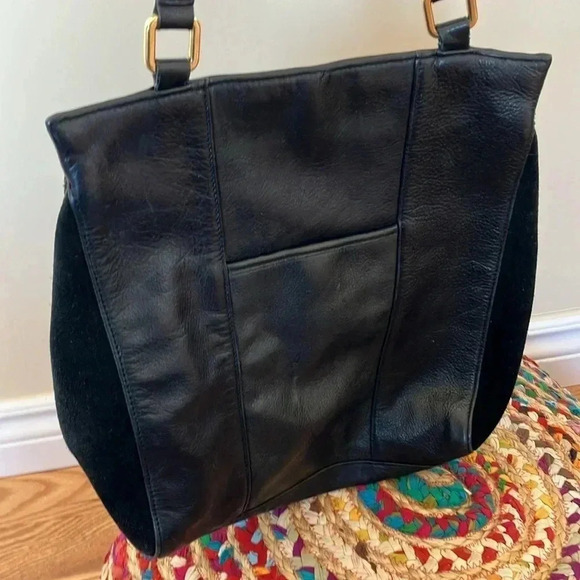 Margot black leather  suede tassel gold hardware bag - Picture 3 of 6